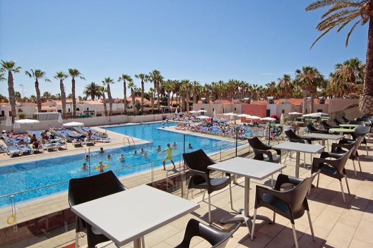 Aparthotel Caybeach Caleta