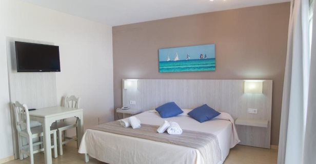 Aparthotel Club Es Talaial