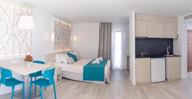 Aparthotel Club Es Talaial
