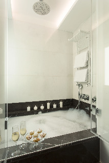 Aparthotel Corso 281 Luxury Suites