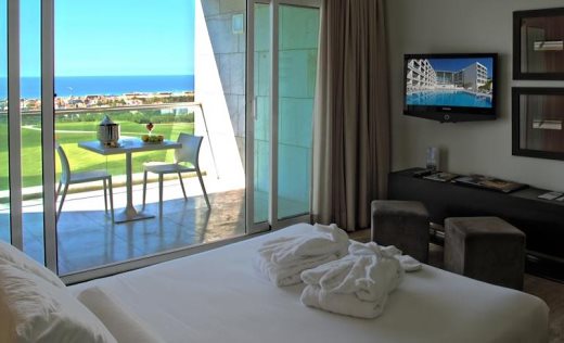 Aparthotel Crowne Plaza Caparica Lisbon