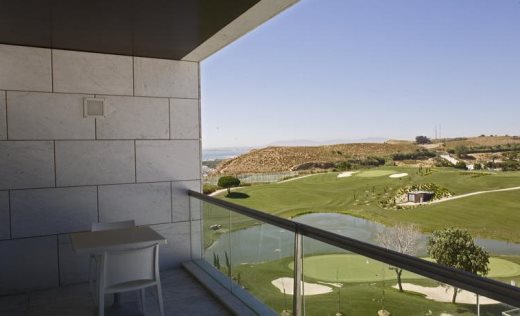 Aparthotel Crowne Plaza Caparica Lisbon