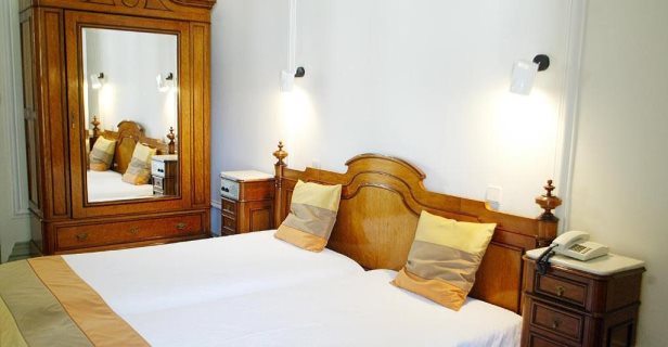 Aparthotel De Moura
