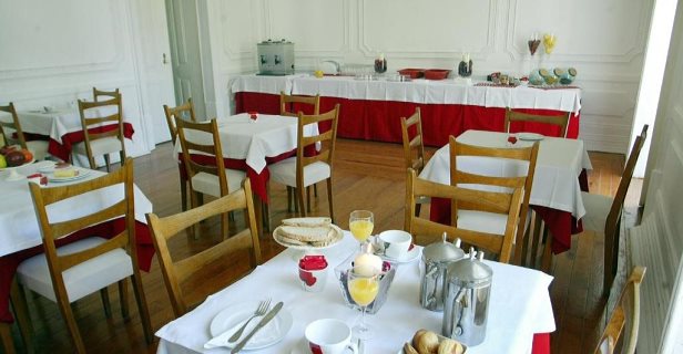 Aparthotel De Moura
