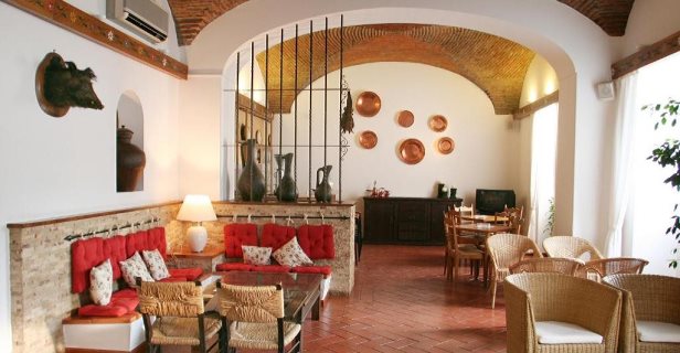 Aparthotel De Moura