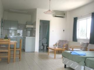 Aparthotel Debbie Xenia