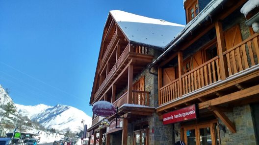Aparthotel Deth Camin Reiau