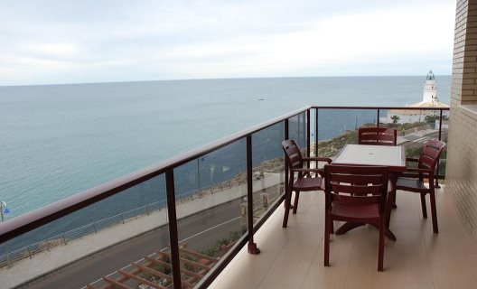 Aparthotel El Faro