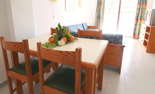 Aparthotel El Lago