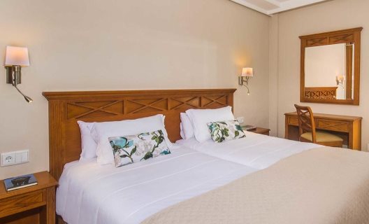 Aparthotel Es Sivinar