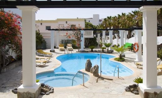Aparthotel Esquinzo Y Monte Del Mar