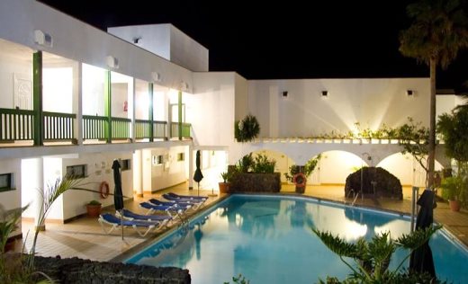Aparthotel Esquinzo Y Monte Del Mar