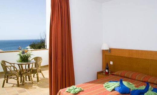 Aparthotel Esquinzo Y Monte Del Mar