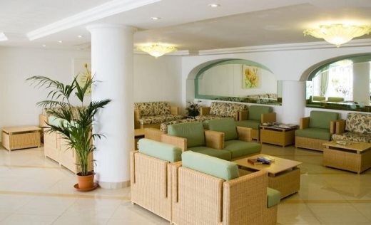 Aparthotel Esquinzo Y Monte Del Mar