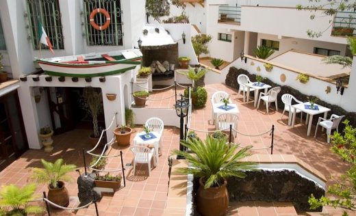 Aparthotel Esquinzo Y Monte Del Mar