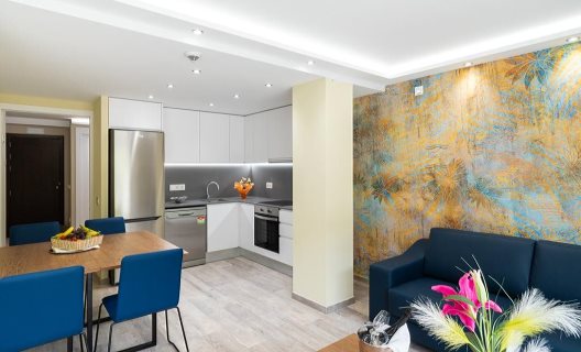 Aparthotel Esquirol