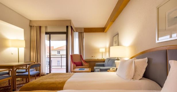 Aparthotel Estoril Eden