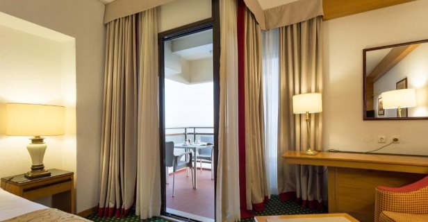 Aparthotel Estoril Eden
