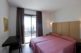 Aparthotel Eza Vista