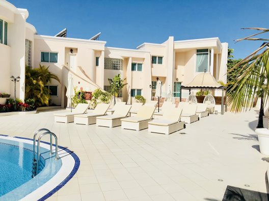 Aparthotel Flamingo Suites