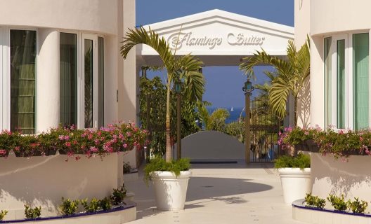Aparthotel Flamingo Suites