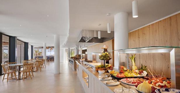 Aparthotel Flipflop Cala Mandia