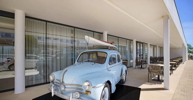 Aparthotel Flipflop Cala Mandia
