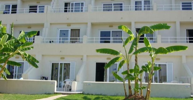 Aparthotel Flipflop Cala Mandia