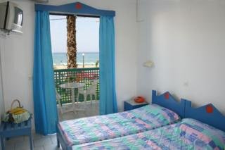 Aparthotel Flisvos