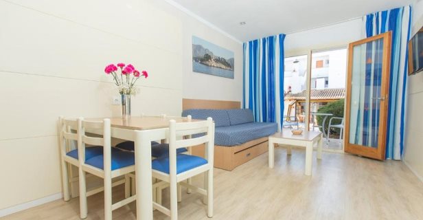 Aparthotel Flora