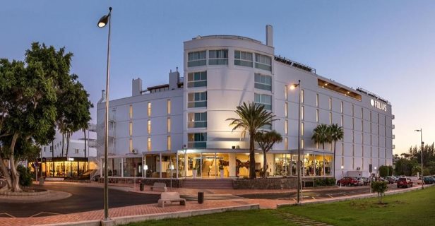 Aparthotel Folías