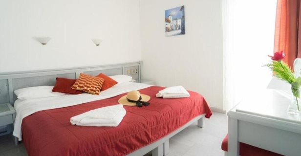 Aparthotel Futura