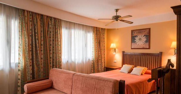 Aparthotel Galeon