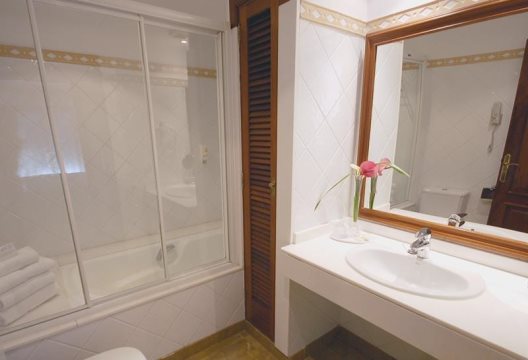 Aparthotel Galeon Suites