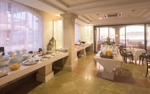 Aparthotel Galeon Suites