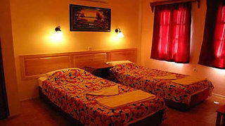 Aparthotel Gardenya
