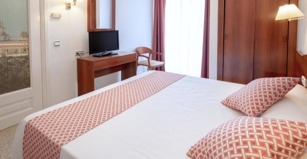 Aparthotel Ght Balmes Splash
