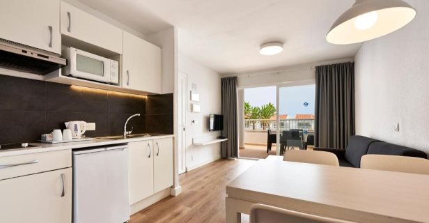 Aparthotel Globales Los Delfines