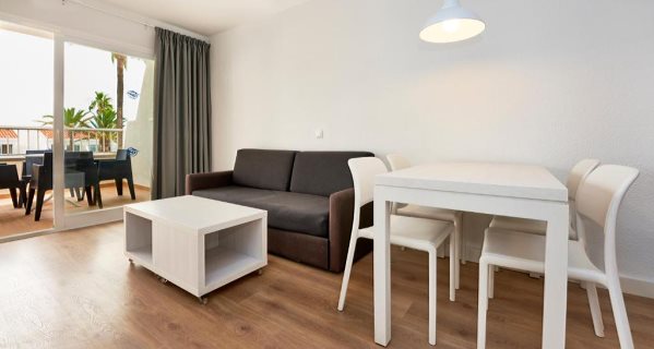 Aparthotel Globales Los Delfines