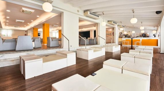 Aparthotel Globales Los Delfines