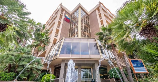 Aparthotel Golden Avenida Suites