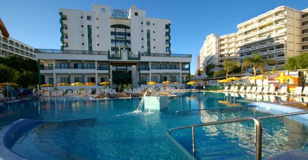 Aparthotel Green Field