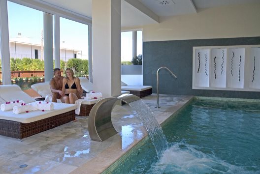 Aparthotel Grupotel Macarella Suites & Spa