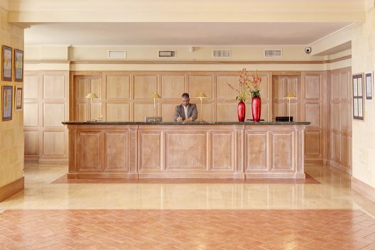 Aparthotel Grupotel Macarella Suites & Spa