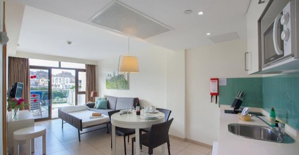 Aparthotel Grupotel Revoli