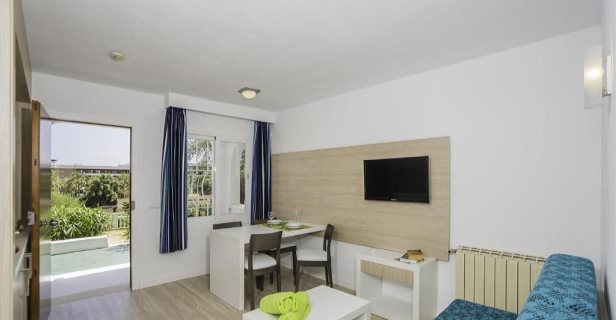 Aparthotel Holiday Center