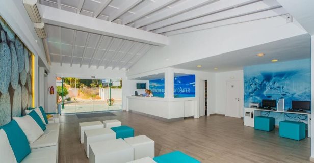 Aparthotel Holiday Center