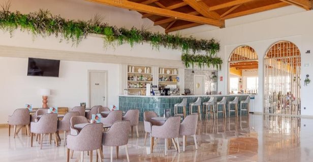 Aparthotel Ilunion Sancti Petri