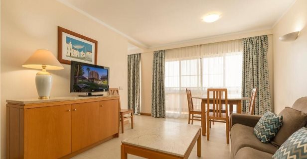 Aparthotel Interpass Solvau
