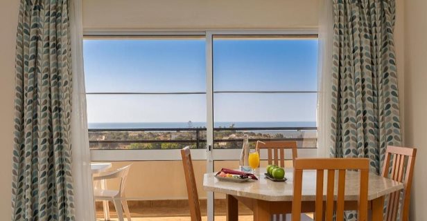 Aparthotel Interpass Vau